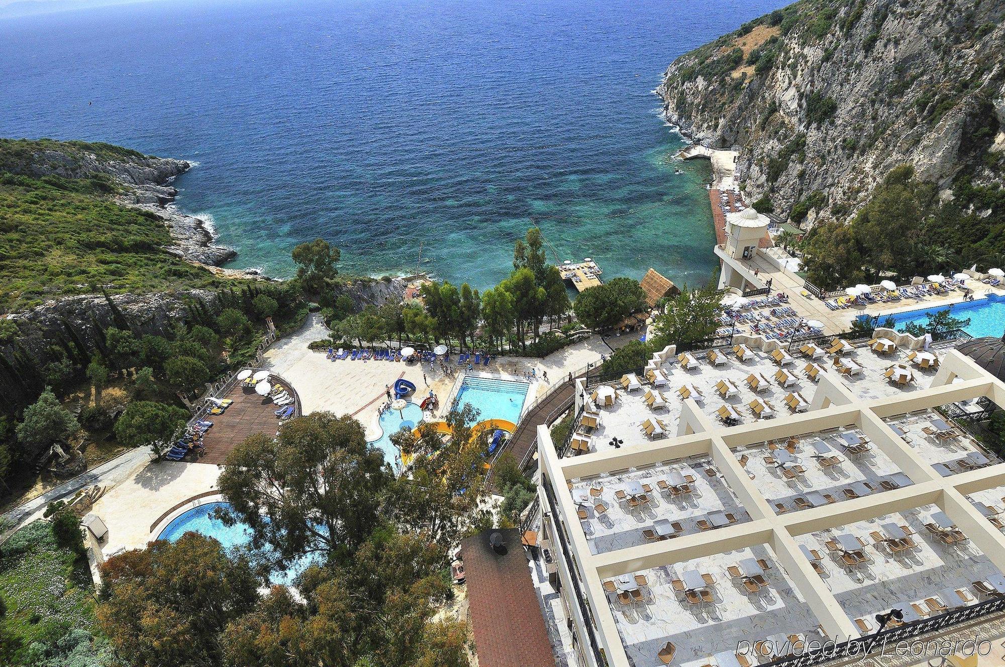 Alkoclar Adakule Hotel Kusadası Exteriör bild