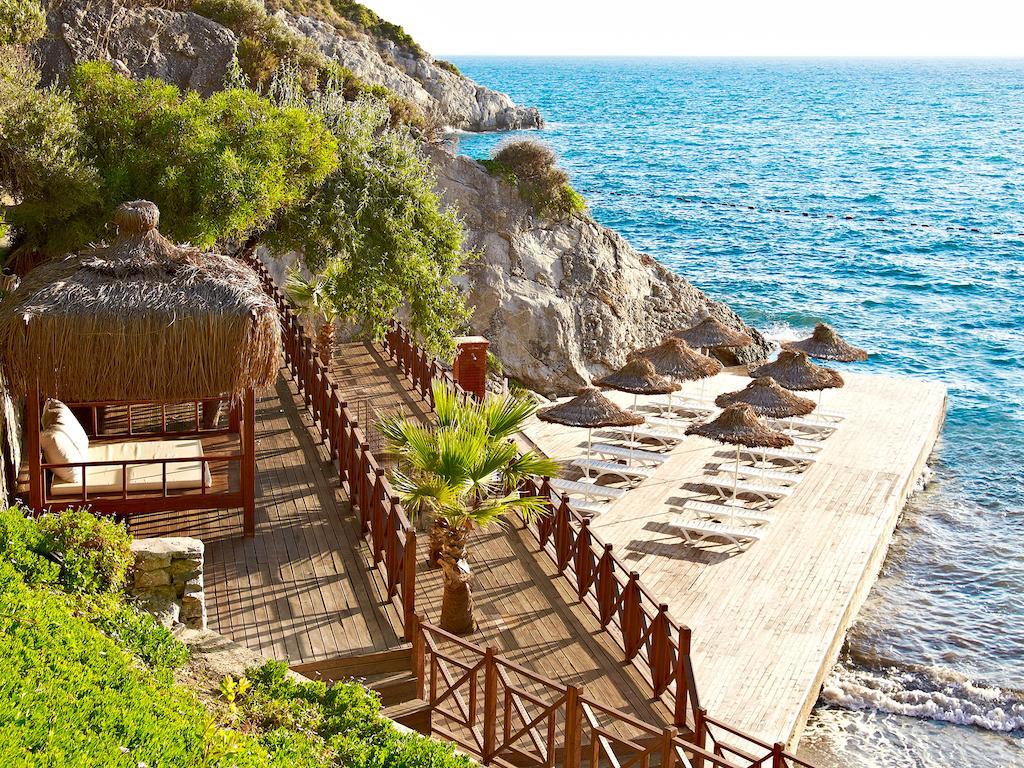 Alkoclar Adakule Hotel Kusadası Exteriör bild