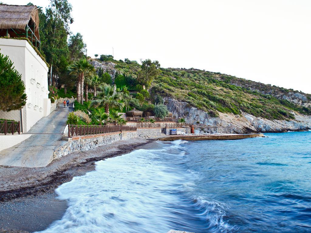 Alkoclar Adakule Hotel Kusadası Exteriör bild